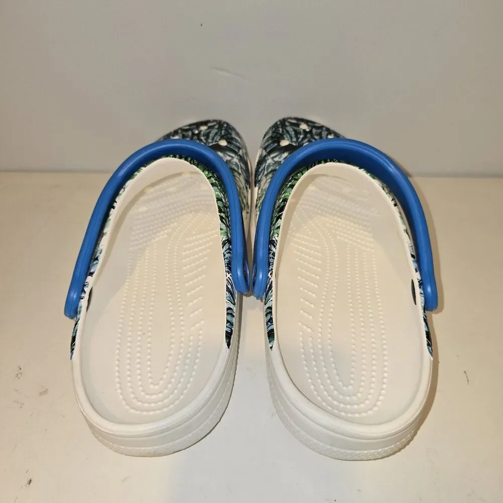 Unisex Crocs Graphic Clog Sandal Adult W Sz 12 M Sz 10 Barely Used